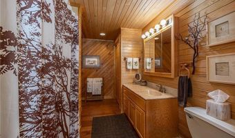 1116 Sand Lake Dr NW, Backus, MN 56435