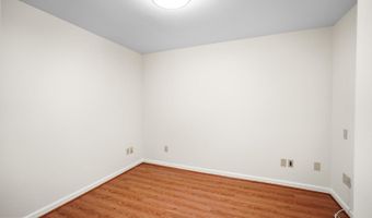 34 N GARFIELD St, Arlington, VA 22201