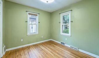 945 Rose Dr, Ann Arbor, MI 48103