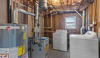 17 Auburn Ave, Johnston, RI 02919