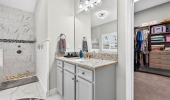 6104 SHADOWLAKE Dr, Apollo Beach, FL 33572