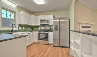 163 Valley View Dr, Abingdon, VA 24210