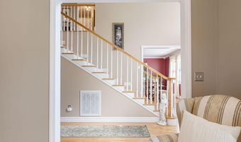 10 Windy Brook Ln, Banner, KY 41603