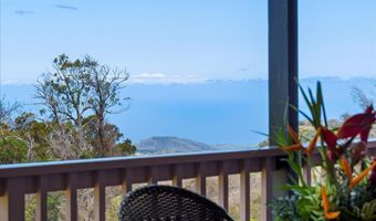 1365 Piiholo Rd, Makawao, HI 96768