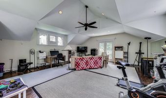 5809 GROSVENOR Ln, Bethesda, MD 20814