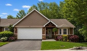 15 Kaylor Dr, Arden, NC 28704