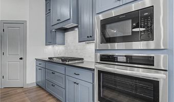 1081 Mammoth St, Bentonville, AR 72713