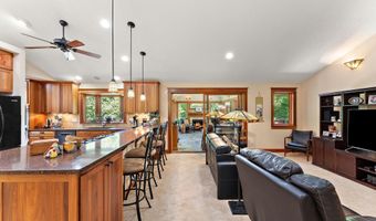 4815 120th St W, Apple Valley, MN 55124
