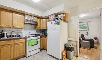 1119 E Algonquin Rd 7, Arlington Heights, IL 60005