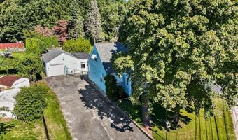 333 Phenix Ave, Cranston, RI 02920