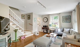 4220 32ND St S, Arlington, VA 22206
