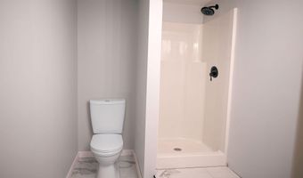 8 Woodland Ave, Standish, ME 04084