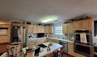 250 Weatherly Dr, Baxley, GA 31513