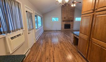 305 20th St NW, Austin, MN 55912