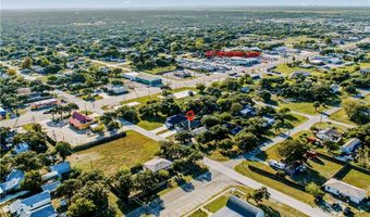 150 N 9th St, Aransas Pass, TX 78336