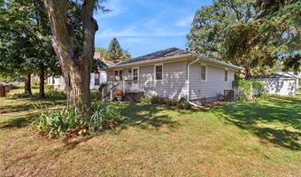 712 Rapids St, Adel, IA 50003