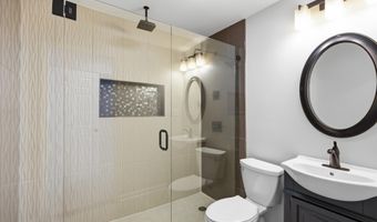 22082 WATER RUN Ct, Ashburn, VA 20148