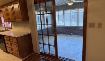 1206 Sugar Pine Dr, Anderson, IN 46012