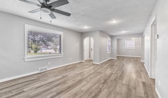 340 W Turner St, Bloomfield, IN 47424