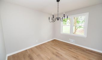 2031 Evergreen Dr, Boiling Springs, SC 29316