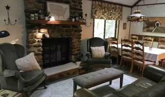 7 Wintergreen Ct, Albrightsville, PA 18210