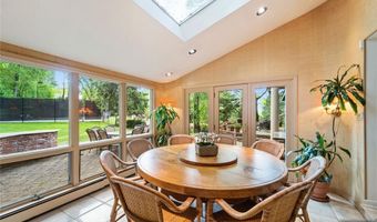 2 Canterbury Ct, Alpine, NJ 07620