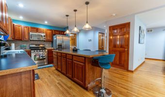 154 Bishop Cir, Albrightsville, PA 18210