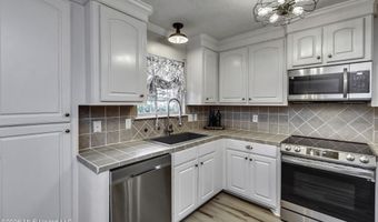 317 Greensboro Dr, Brandon, MS 39047