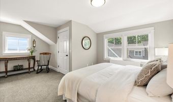 48 Ocean St, Belfast, ME 04915