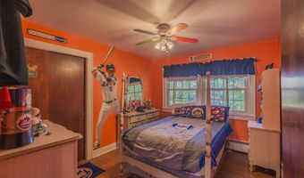 109 Golf Course Rd, Amsterdam, NY 12010