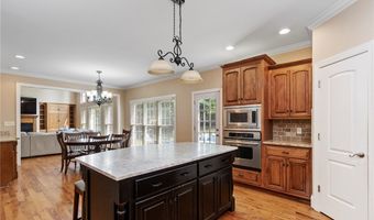 205 Graylyn Dr, Anderson, SC 29621