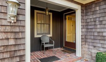 138 Carroll Ave, Newport, RI 02840