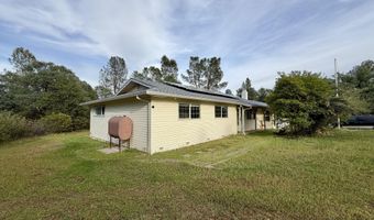 17228 China Gulch Dr, Anderson, CA 96007