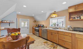 42-44 Oak St, Burlington, VT 05401