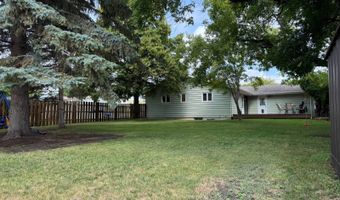 322 5th St E, Bottineau, ND 58318