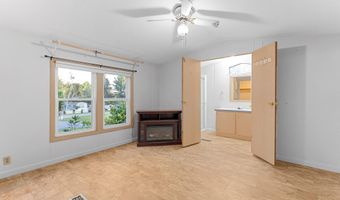 1 Pine Grove Ln, Augusta, ME 04330