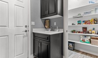 3811 Queen Elizabeth Ct, Laughlin, NV 89029