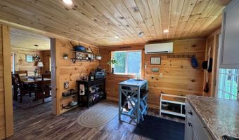 12 Beech Ridge Dr, Abbot, ME 04406