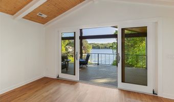 905 Cold Mountain Rd, Lake Toxaway, NC 28747