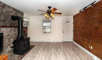 30 2nd St St, Franklinville, NJ 08322