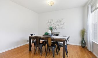 46 Dundee Dr, Cheshire, CT 06410