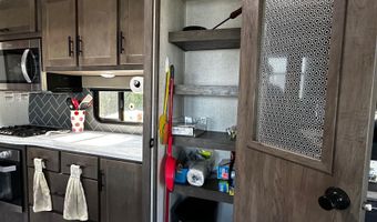 78 Way Lane Ext, Bridport, VT 05734