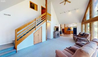 98393 E COUGAR Ln, Brookings, OR 97415
