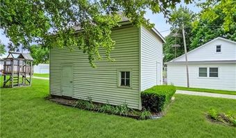 213 W 2nd St, Alma, MO 64001