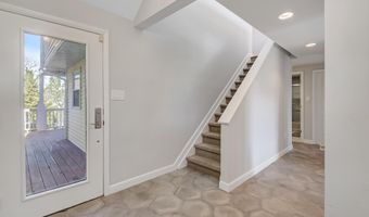 4 E 20TH St, Barnegat Light, NJ 08006