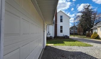 430 N Simon St, Ada, OH 45810