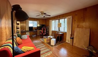 99 Mulligan Rd, Athens, OH 45701