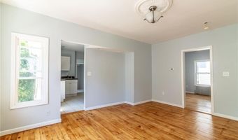 34 Williams St, New London, CT 06320