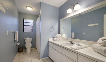 313 MAGNOLIA Ave, Anna Maria, FL 34216