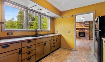 153 Finson Rd, Bangor, ME 04401